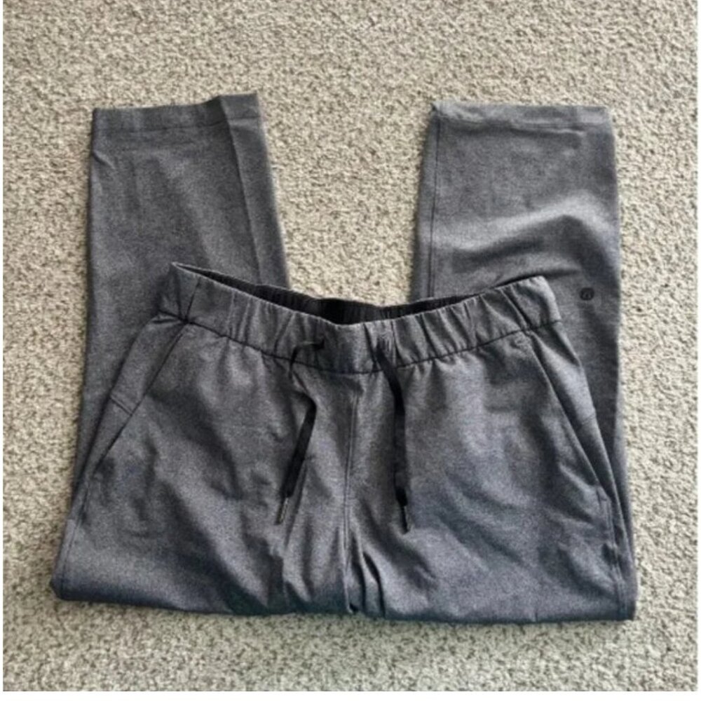 Lululemon On the Fly Crop *23" | Size 8